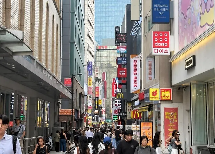 Friends One Myeongdong 首爾