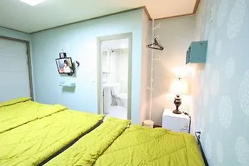 招待所 Friends One Myeongdong 3*